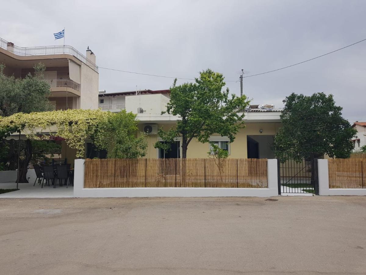 Apartamenty Rodzinne Kamena Vourla Bagian luar foto