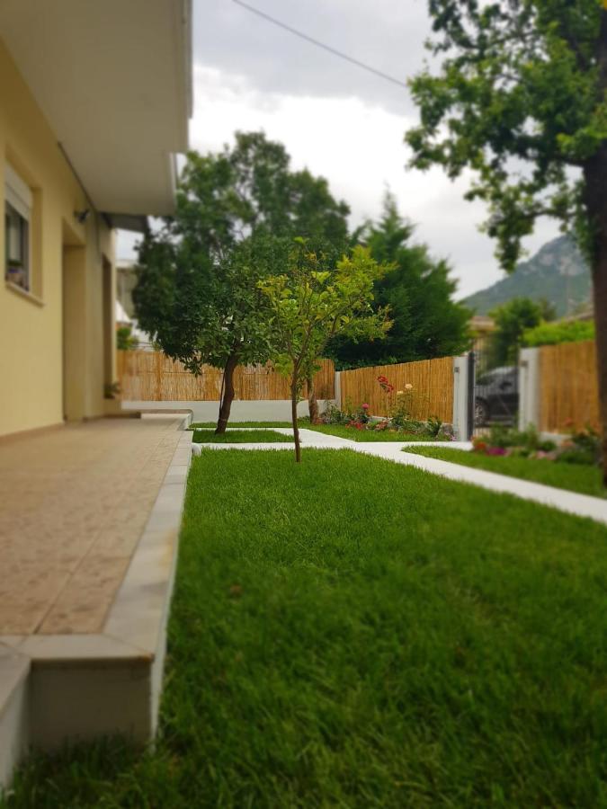 Apartamenty Rodzinne Kamena Vourla Bagian luar foto
