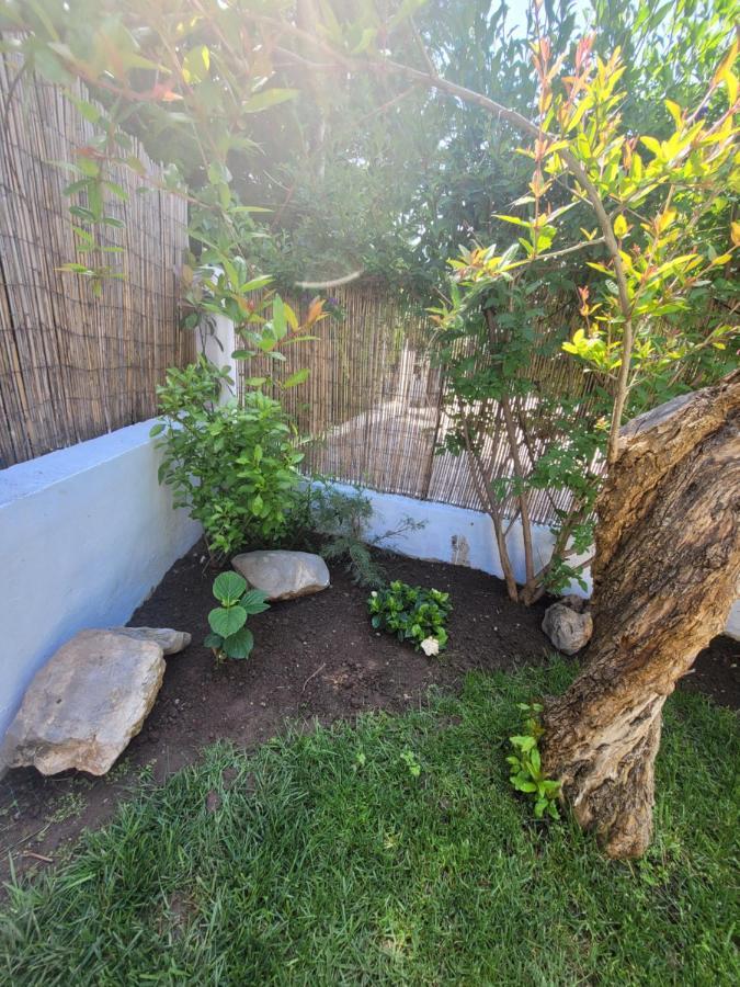 Apartamenty Rodzinne Kamena Vourla Bagian luar foto
